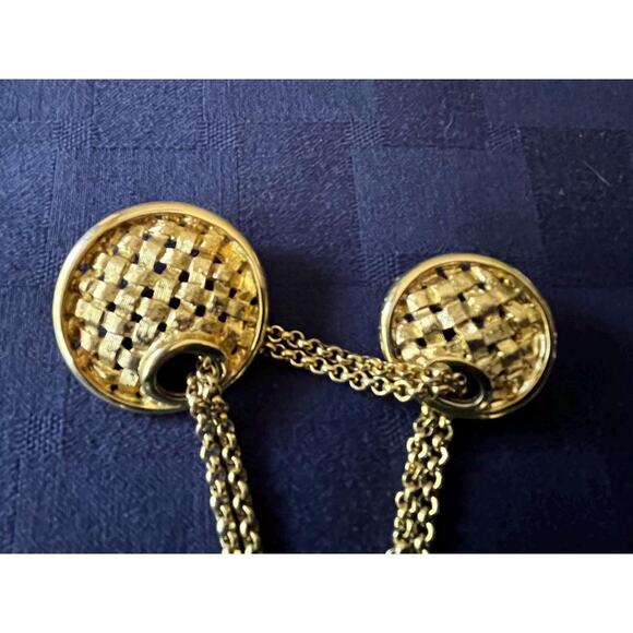 Vintage Sarah Coventry Double Pin basketweave Mens Brooch collar clip - Picture 2 of 7